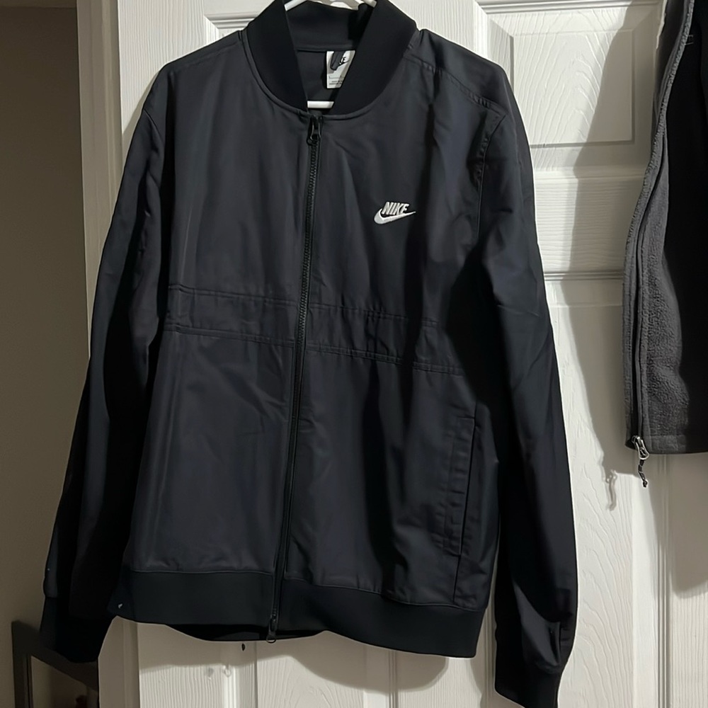 Sportswear essential jacket in perfect condition